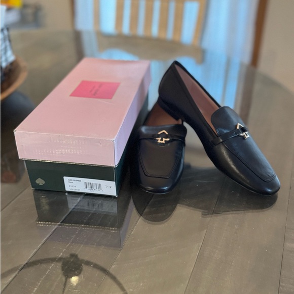 Kate Spade Women’s Cape Cod Spade Loafers in black leather Size 7 - Picture 3 of 5